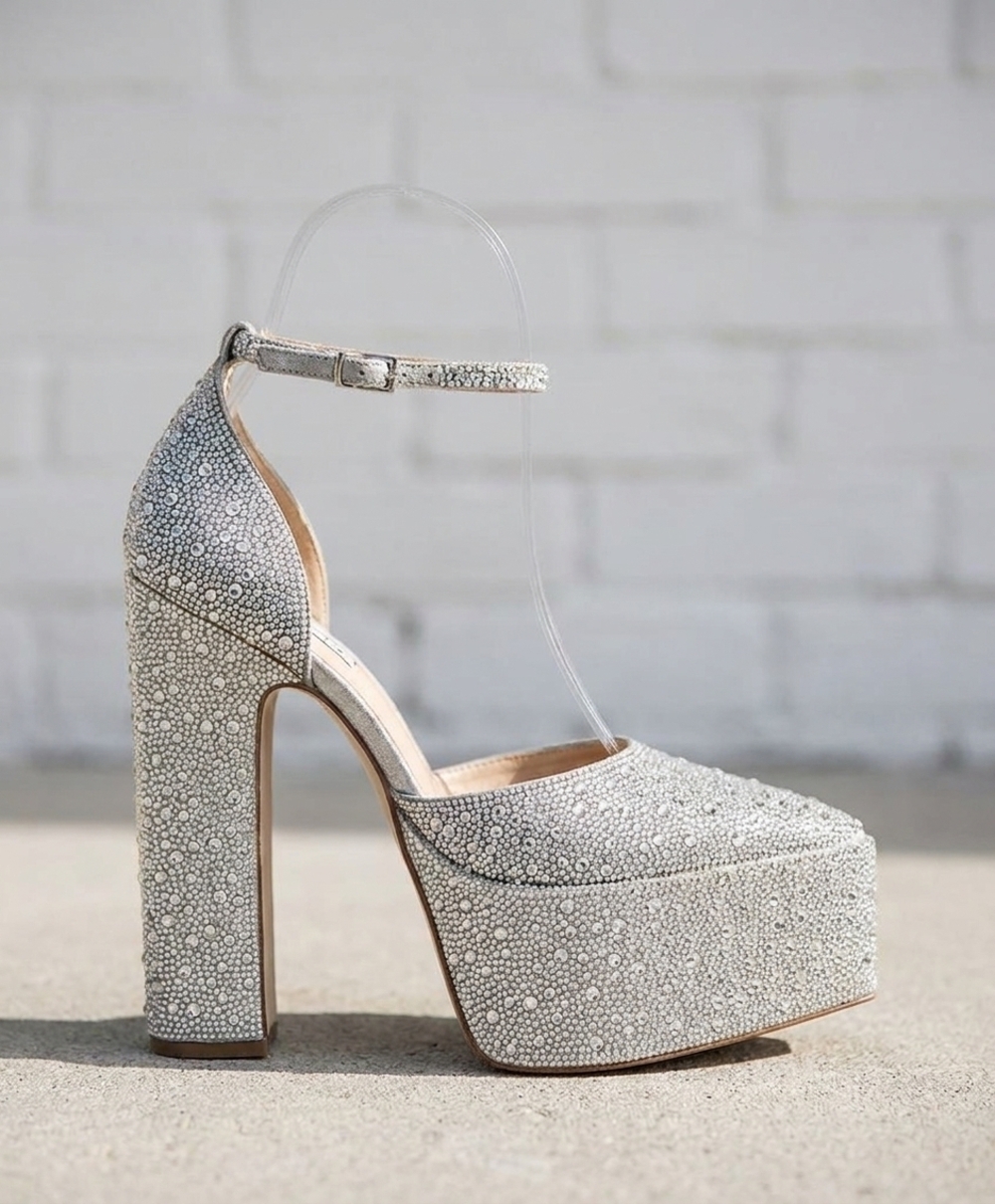 NEW STEVE MADDEN prompt rhinestone platform heel in silver